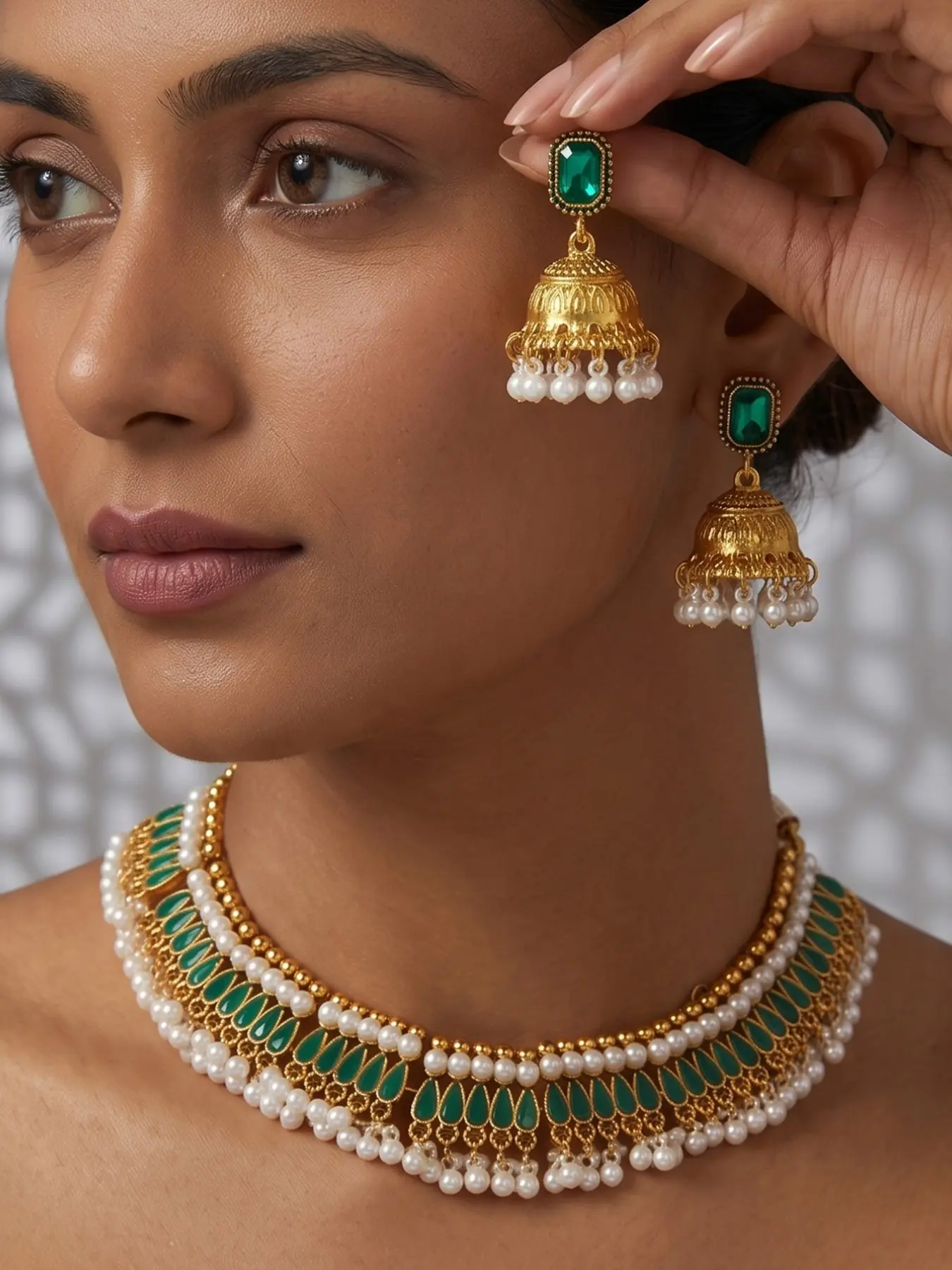 2Pcs Antique Gold Indian Choker Jewelry Set for Women, Emerald Green Gemstone Pearl Fringe Necklace Jhumka Bell Earrings Pack, Royal Kundan Temple Bridal Bollywood Festival Party Accessories