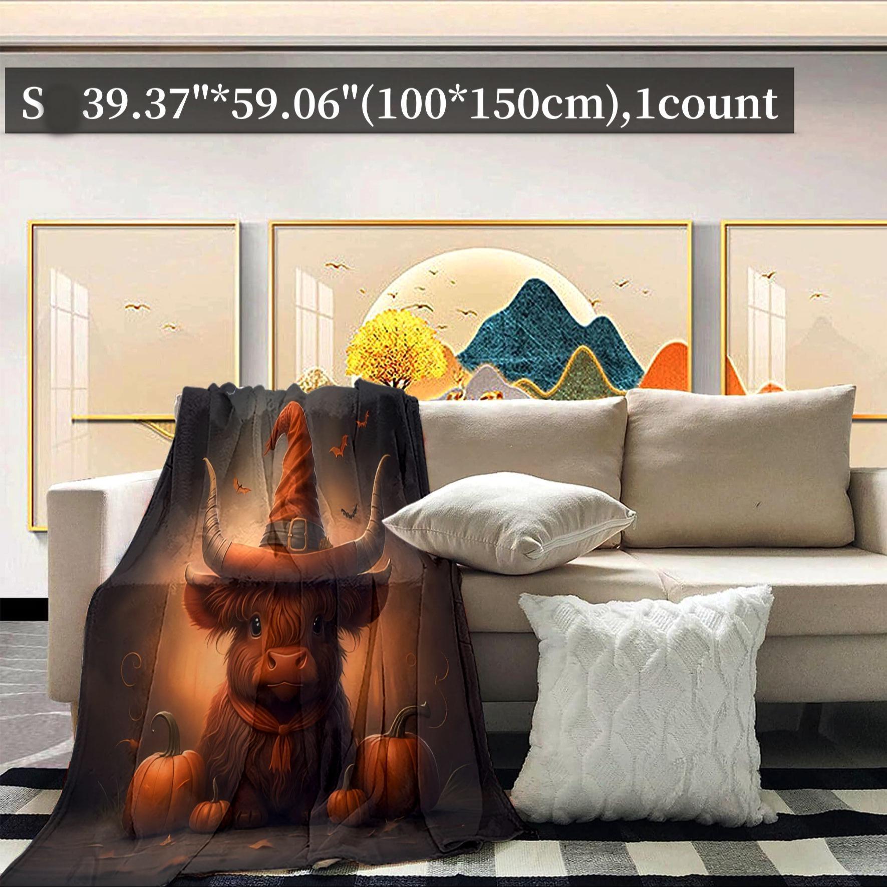 Cartoon Cow & Pumpkin Pattern Flannel Blanket, 1 Count Soft Throw Blanket, Bedroom Accessories, Warm Napping Blanket for Home Office Travel Camping, Christmas Decor, Christmas Accessories, Christmas Gifts, Christmas Decorations, Halloween