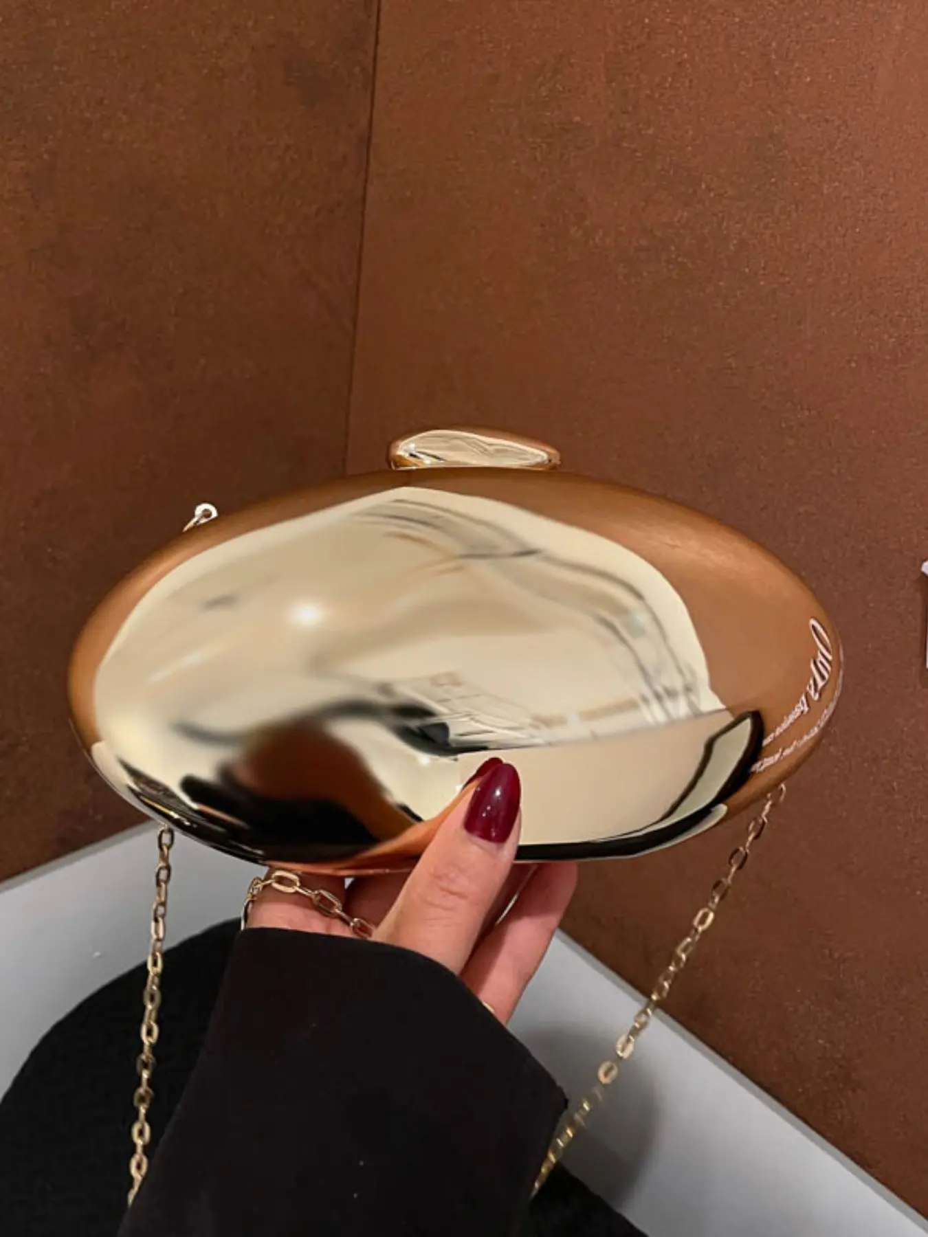 Champagne color