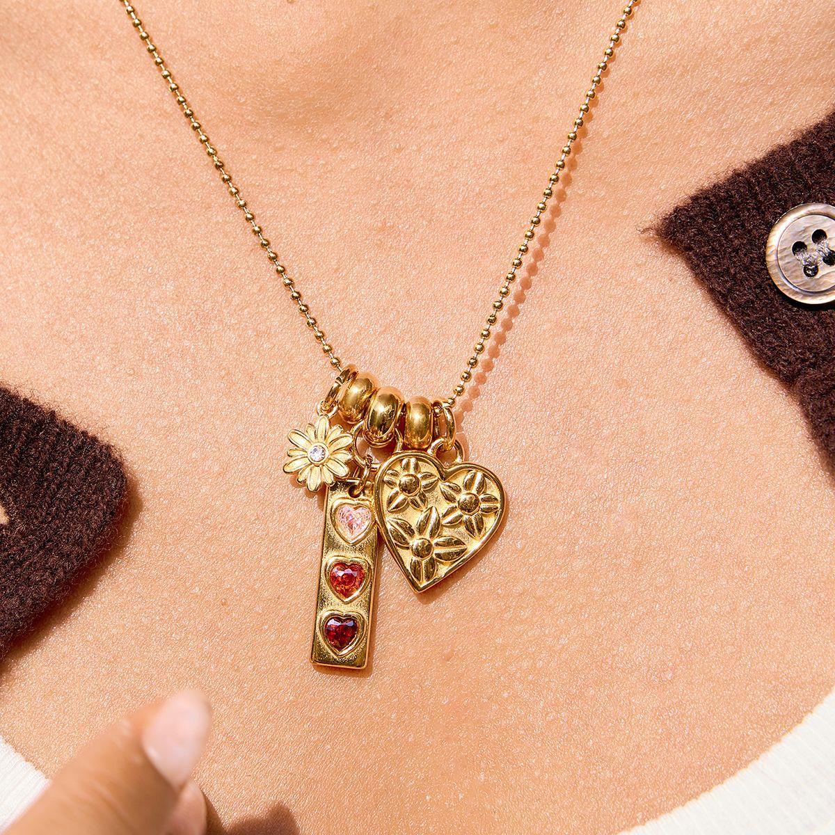 [FLAME] Women's Gold Bead Necklace with Heart & Daisy Flower Decorations, Elegant Layered Jewelry with Pink CZ Accents, Suitable for Casual Wear & Gifts