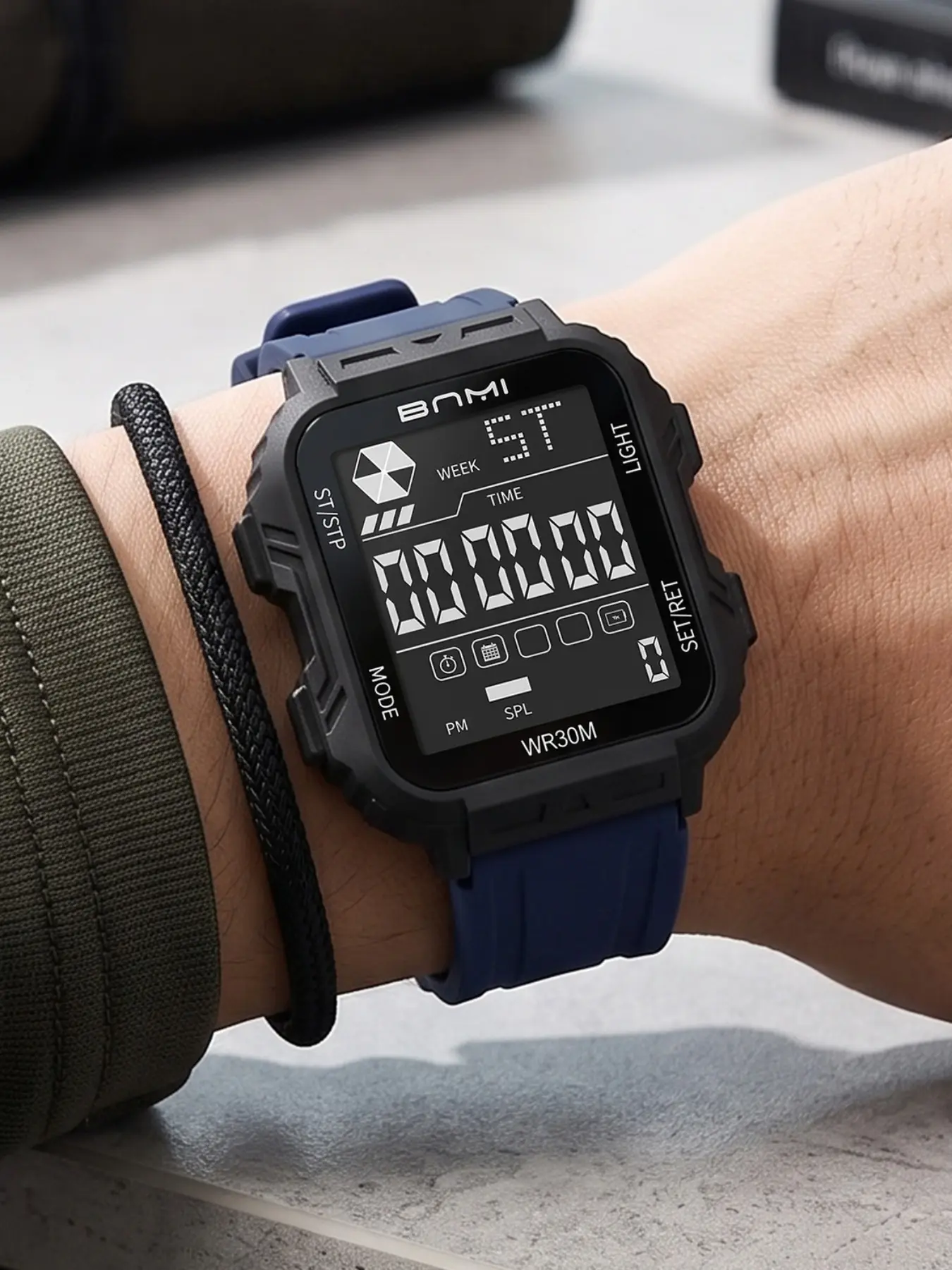 Men's Sports Watch, 3atm Waterproof, Digital Face, Round Case, Electronic Movement, Button Cell Battery, All Seasons Wear