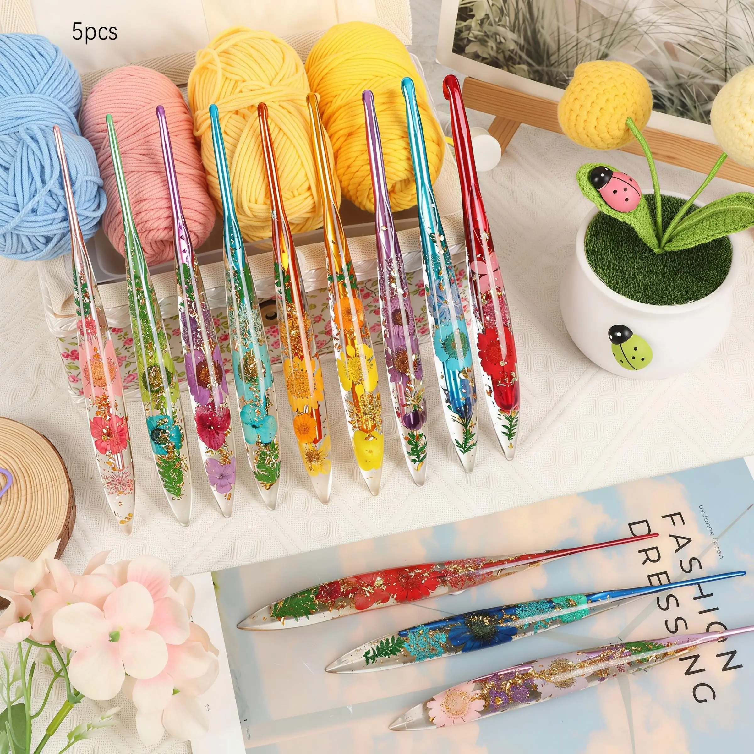 Ergonomic Crochet Hook Set, 5-Piece with Colorful Floral Design, Sizes 2.5mm-6mm, Durable Metal Hooks, Ideal for Beginners and Advanced Crafters
