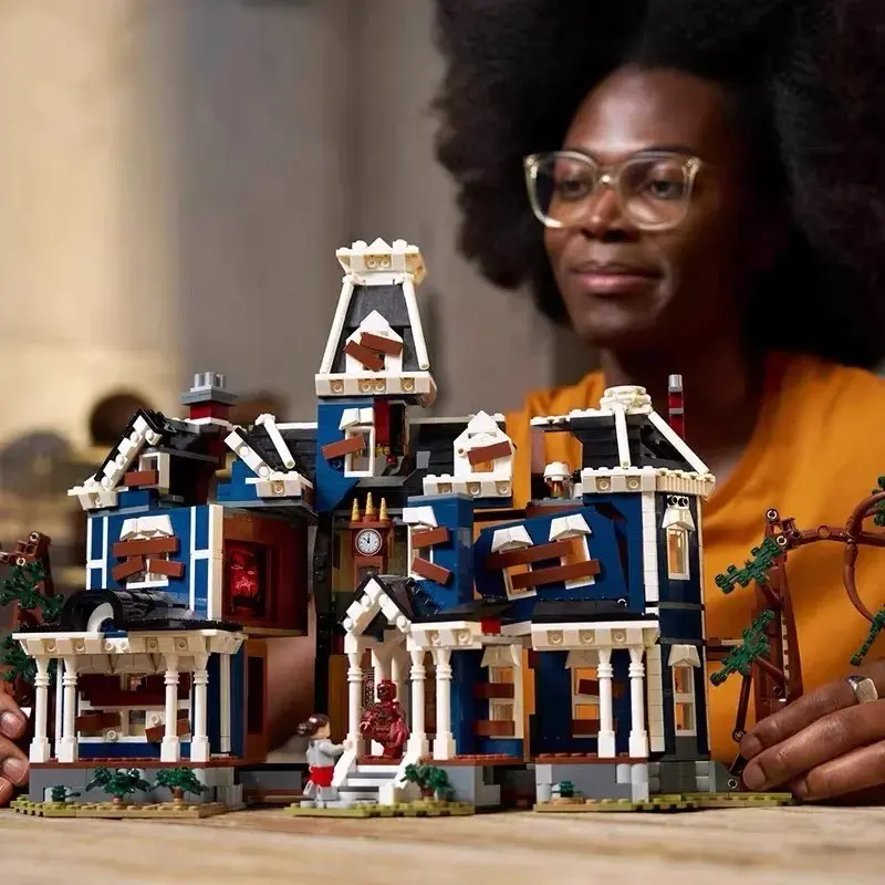 Super Discount 2593 Movie City Residential Lego Set 11370, Perfect Gift for Adults, Ideal for Birthday and Christmas Presents