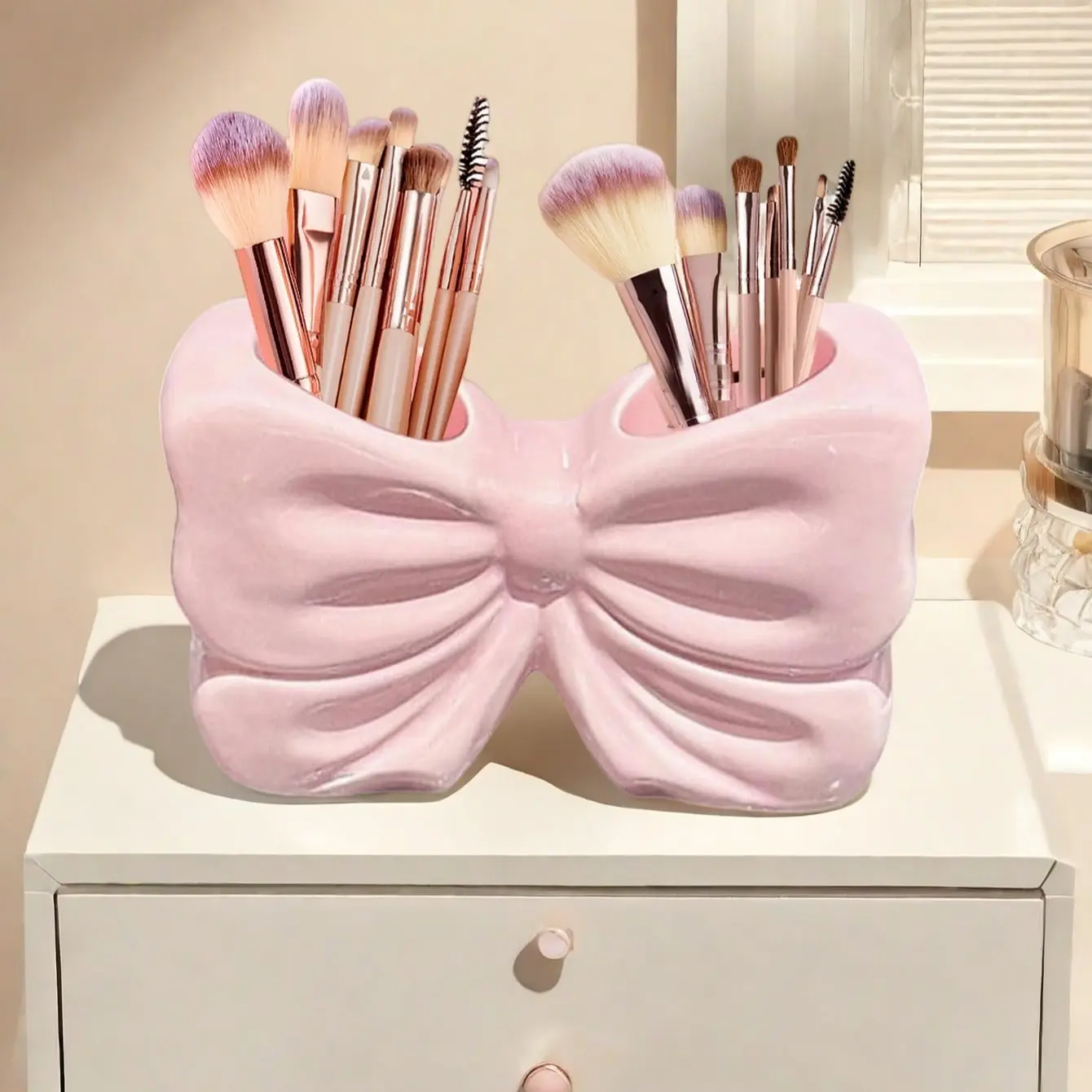 Bow Ceramic Storage Tube, Makeup Brush Organizer, Desktop Pen Holder, Desk Organizers, High Aesthetic Decorative Item, Style, Girl Heart Design
