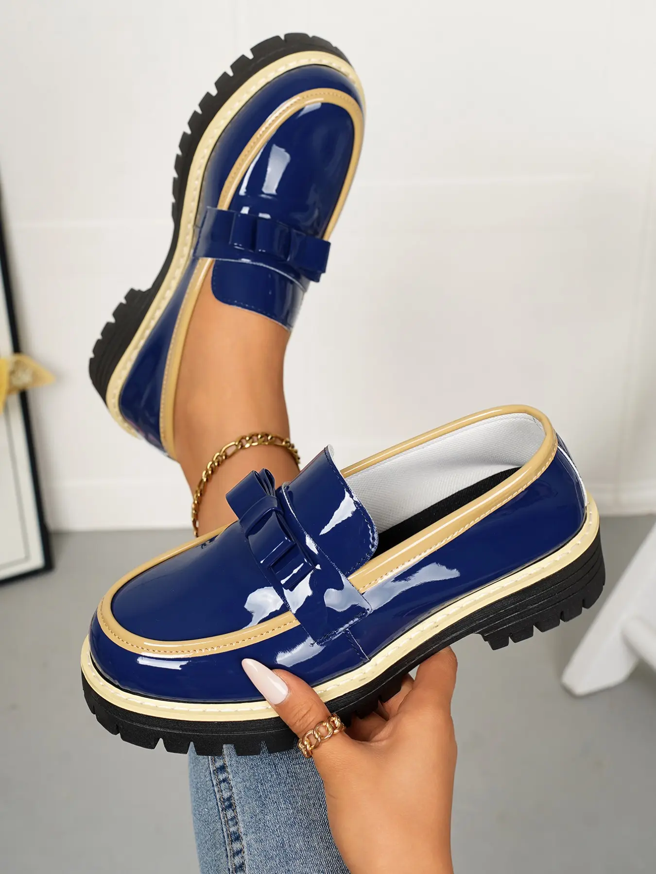 Women's Lacquer Leather Bowknot Design Loafers 2026 New Style, Butterfly Knot Thick Sole Flatform Shoes, British Fashion Small Boots, Casual Shoes