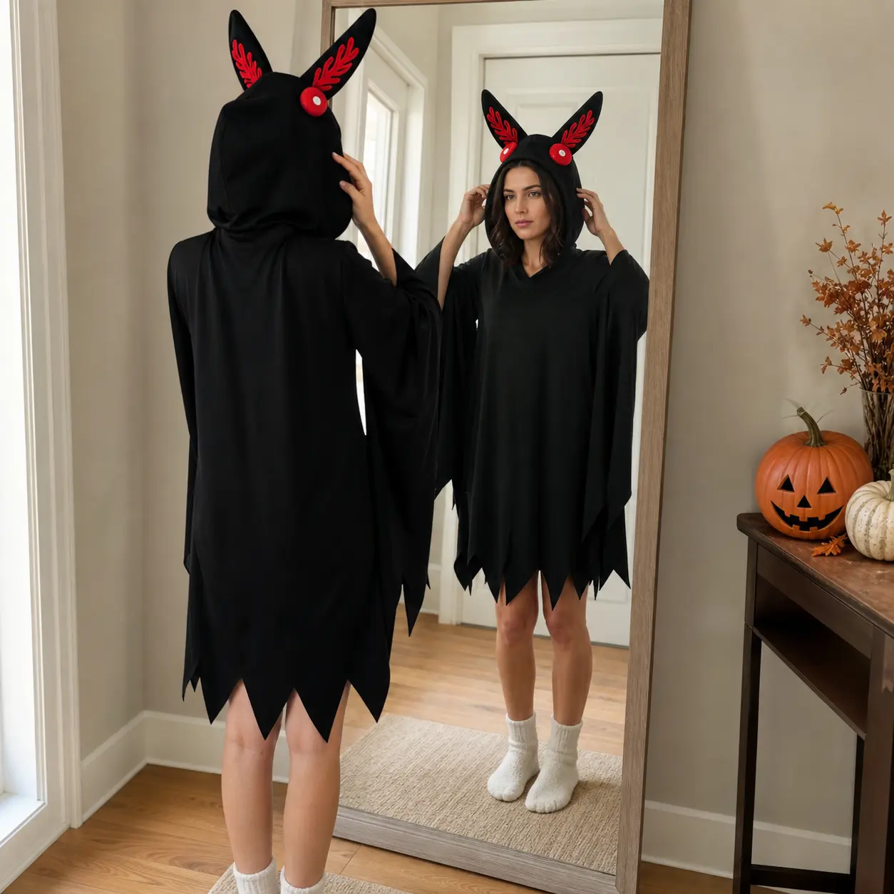 Women's Red-Eyed Cryptid Winged Cape Costume - Dark Hooded Moth Monster Outfit for Adults, Halloween Cosplay, Party