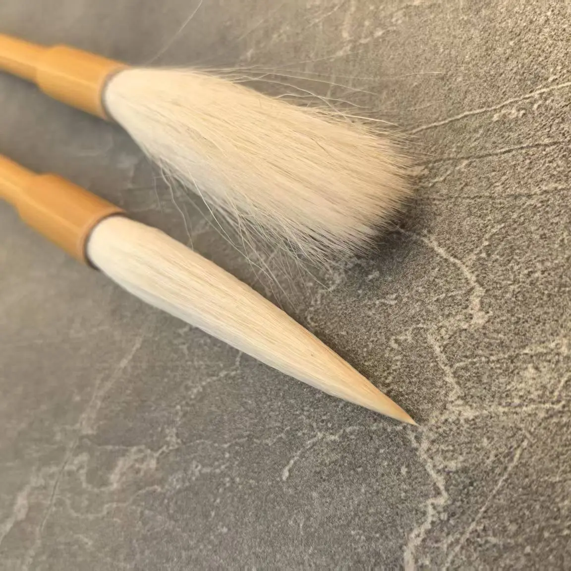 Long Fiber Sheep Hair Brush for Running Cursive Calligraphy, Professional Grade Calligraphy Brush for Large Cursive and National Painting