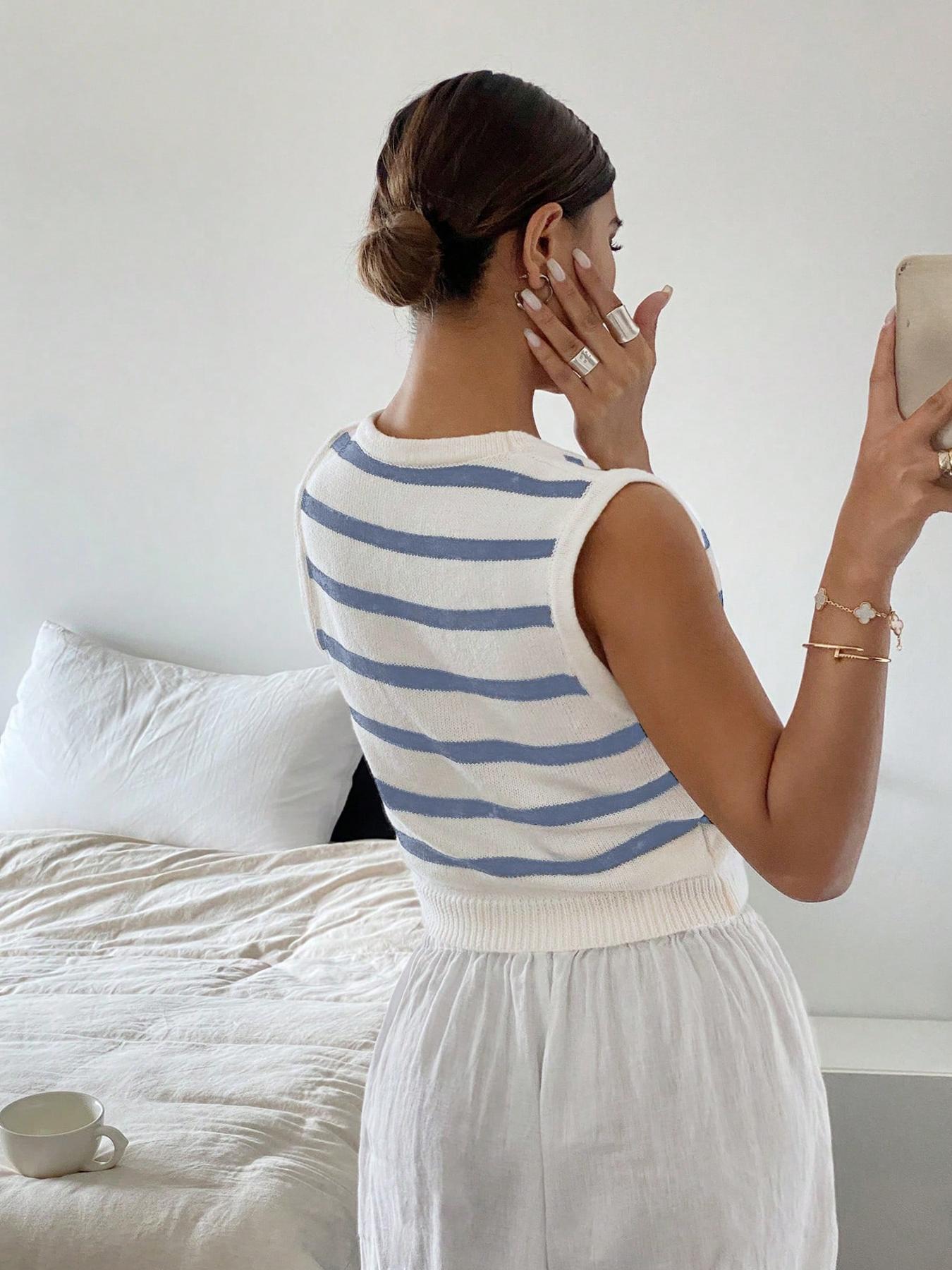 Women's Striped Print Button Front V Neck Crop Sweater Vest, Casual Sleeveless Knit Top for Spring & Fall, Fashion Women's Knitwear for Daily Wear