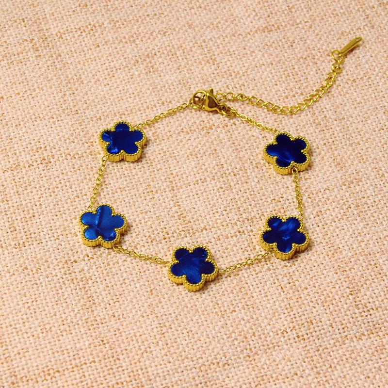 Titanium steel lucky clover five-leaf clover gradient bracelet, light luxury and high-end feel, popular stainless steel jewelry for women