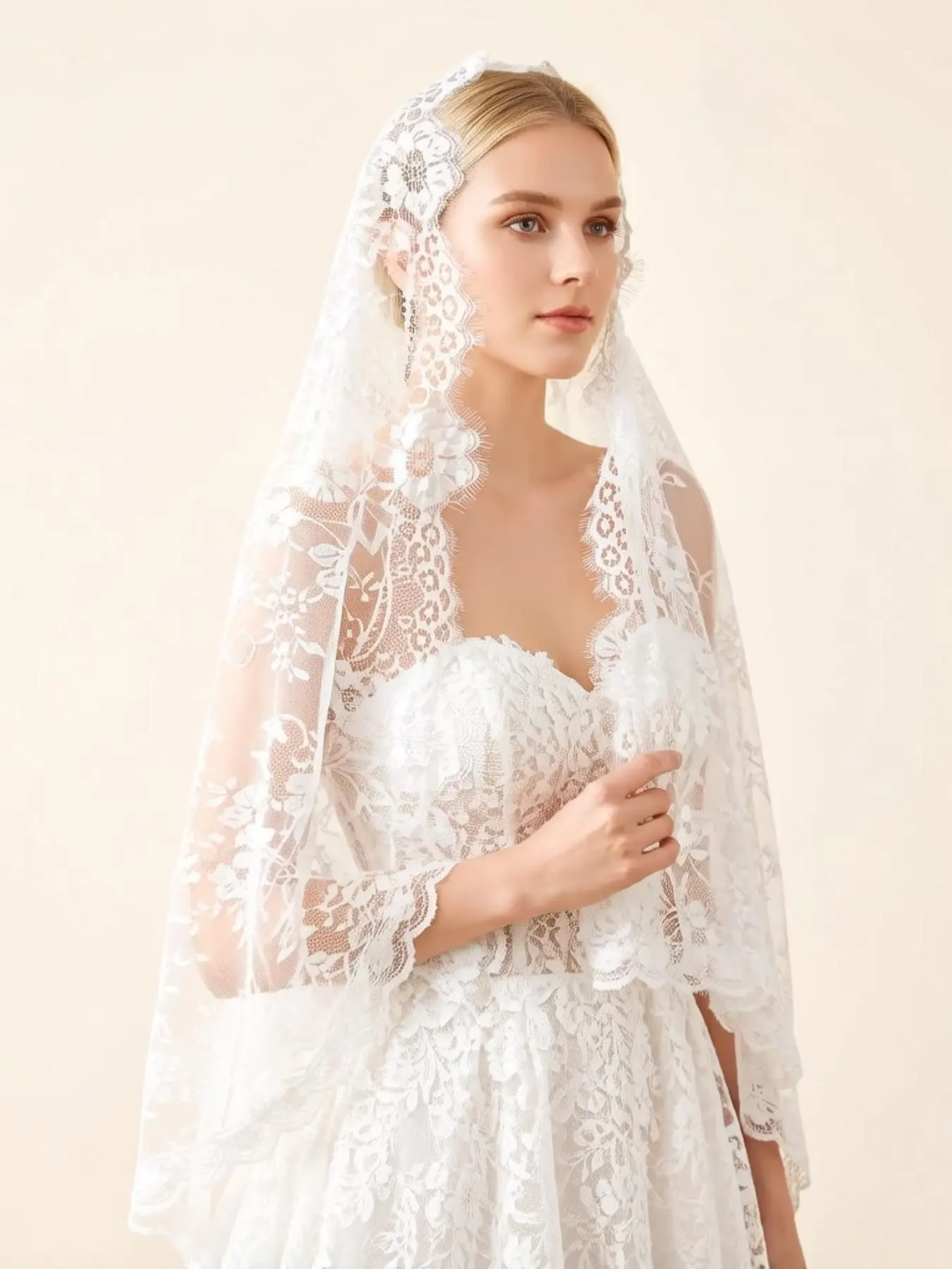 Lace Prayer Scarf, Lace Bride Veil, Floral Trim Headscarf for Women, Elegant Bridal Accessory, Perfect for Weddings, Wedding Veils, Wedding Veils for Brides