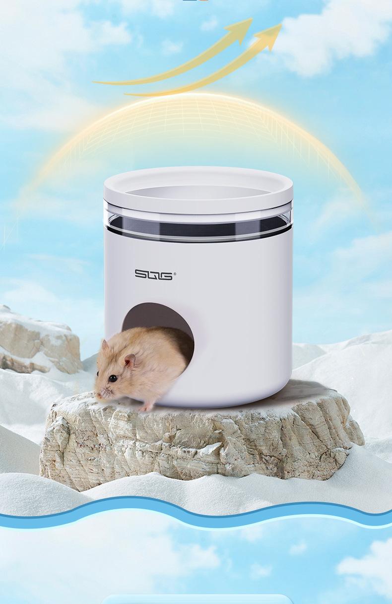 Small Pet Cooling & Hideout Hut, made of PP material, light-blocking, chew-resistant and roomy.Suitable for hamsters, Syrian hamsters, fancy rats, hedgehogs and other small pets.Comes with 2 replacement ice packs.