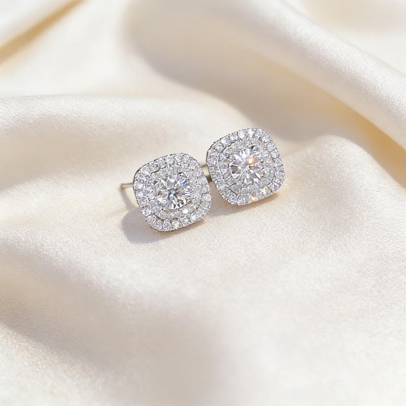 Elegant micro-inlaid white zirconia stud earrings, suitable for women, vintage style, ultra-bright fully inlaid square earrings