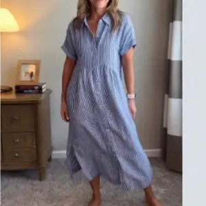 Women's Loose Short-Sleeve Striped Shirt Dress, Boho Side Slit Dress with Pockets, Must-Have Sporty Outdoor Item for Spring