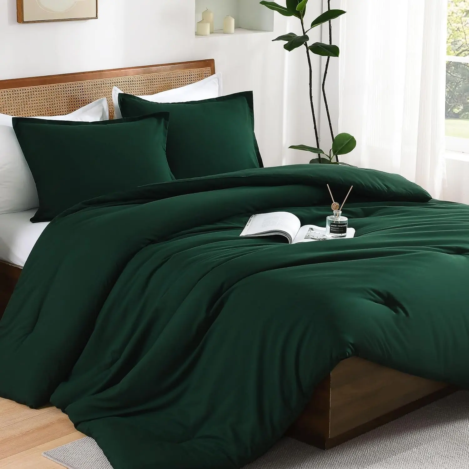 Dark Emerald Green King Size Comforter Set, 3 Pieces Forest Hunter Green Boho Solid Bedding Comforters & Sets, Soft Lightweight Polyester All Season Reversible Bed Set for Men Women