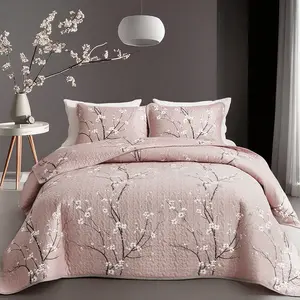 3 Spring and summer flower quilt sets (1 quilt +2 pillowcases, Without Pillow Core), light beige soft, breathable and warm bedding, suitable for all seasons, bedroom bedding, air-conditioned cotton quilt, lightweight and comfortable, home decoration gift