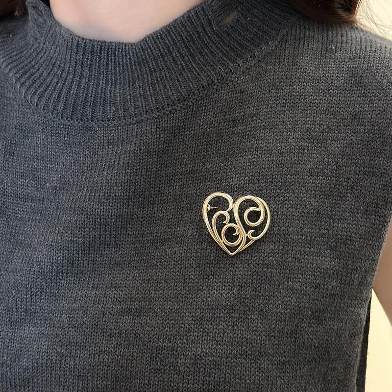 Casualcut out heart brooch fashioneasiest for matchniche style corsage high-end fashion tape pin