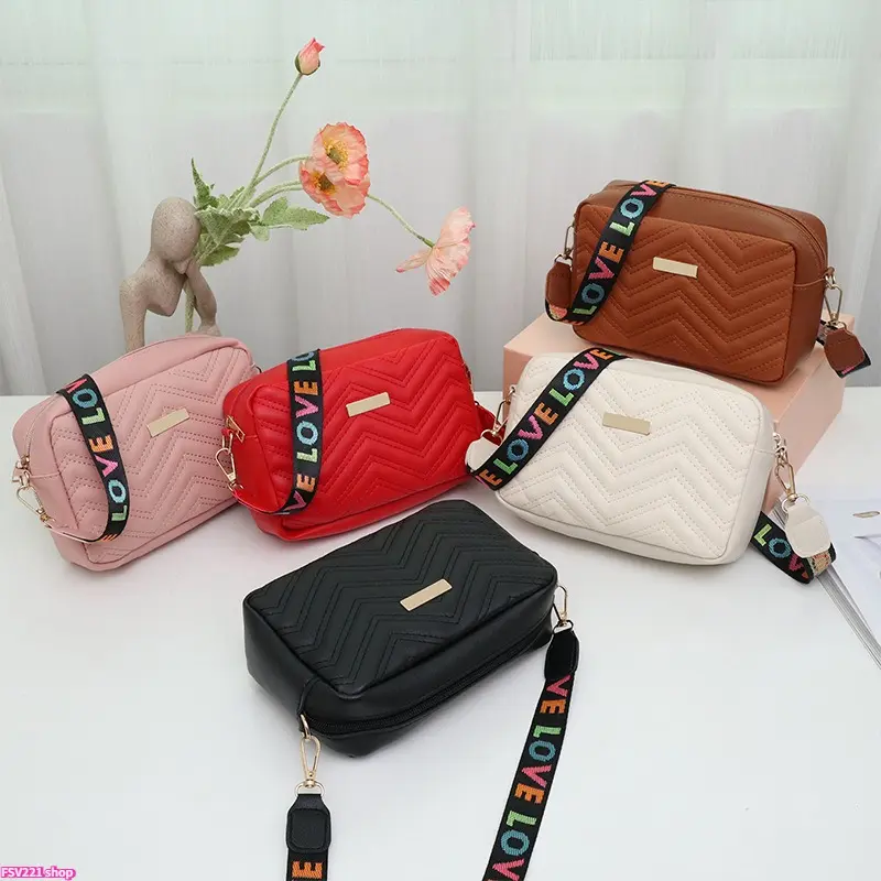 Women's Mini Camera Crossbody Purse, Quilted Faux Leather Square Body with Colorful LOVE Letter Strap, Athletic Everyday Use, Gifts for Women, Crossbody Fashion Bag, Handbags For Women