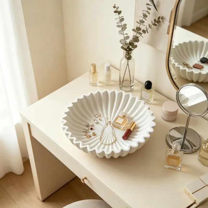 Scalloped Fluted White Decorative Catchall Bowl, Modern Minimalist Pleated Tray for Entryway Keys, Jewelry & Table Decor, Modern Home Decor, Home Decoration
