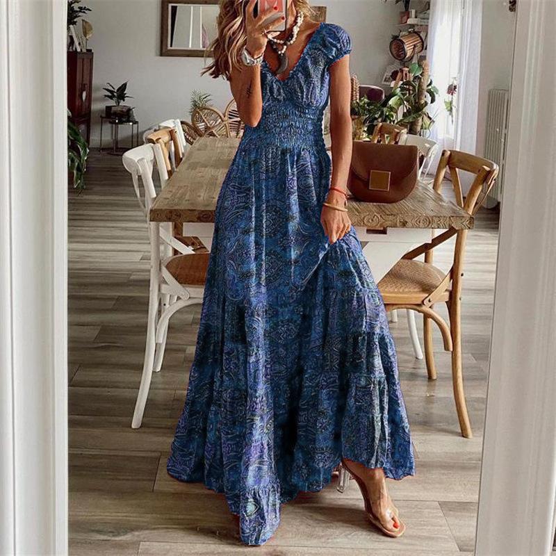 2022 New Model: Vintage-style long dress with a cinched waist and floral print, large hemline dress