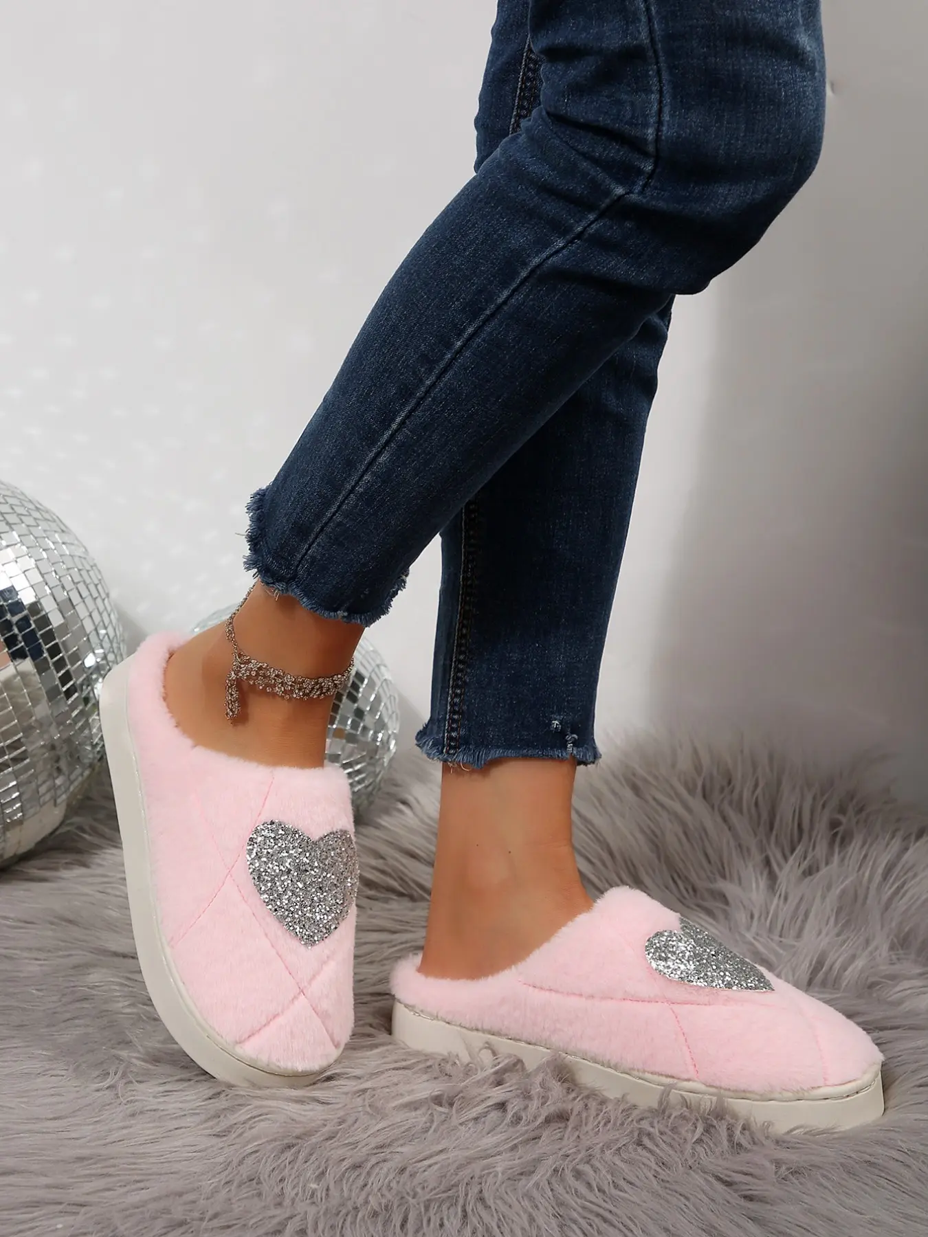 Women's Sequined Heart Quilted Plush Slipper, Warm Anti-Slip Thick Sole, Fall Winter Bedroom Dorm Girl's Cozy Slippers