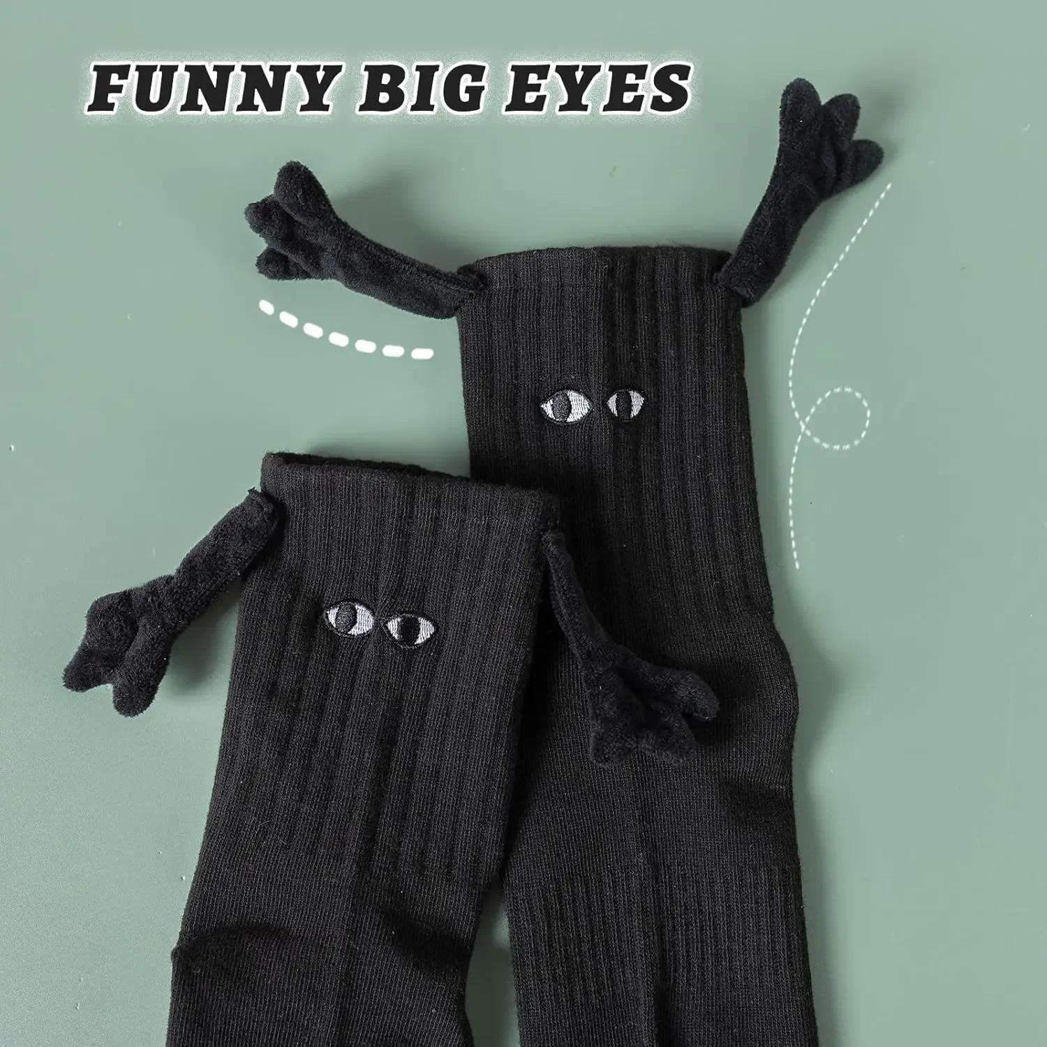 Instagrammable Couple Socks Magnetic Hand Hold Mid Calf Funny Matching Set for Dating Couples BFFs Photo Prop