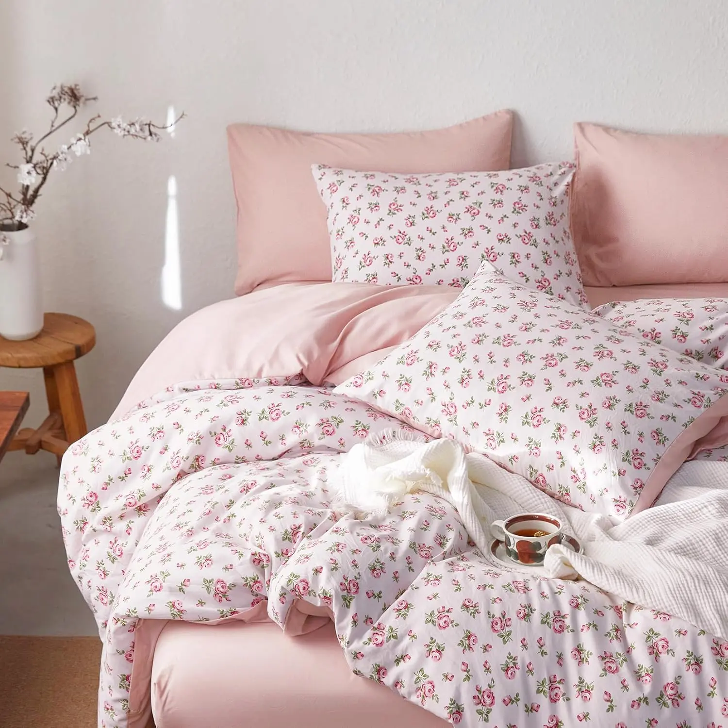 King Size 3-Piece Polyester Floral Comforter Set, Soft Lightweight Coquette Cottagecore Flower Pattern Bedding for Teen Girls, Pink