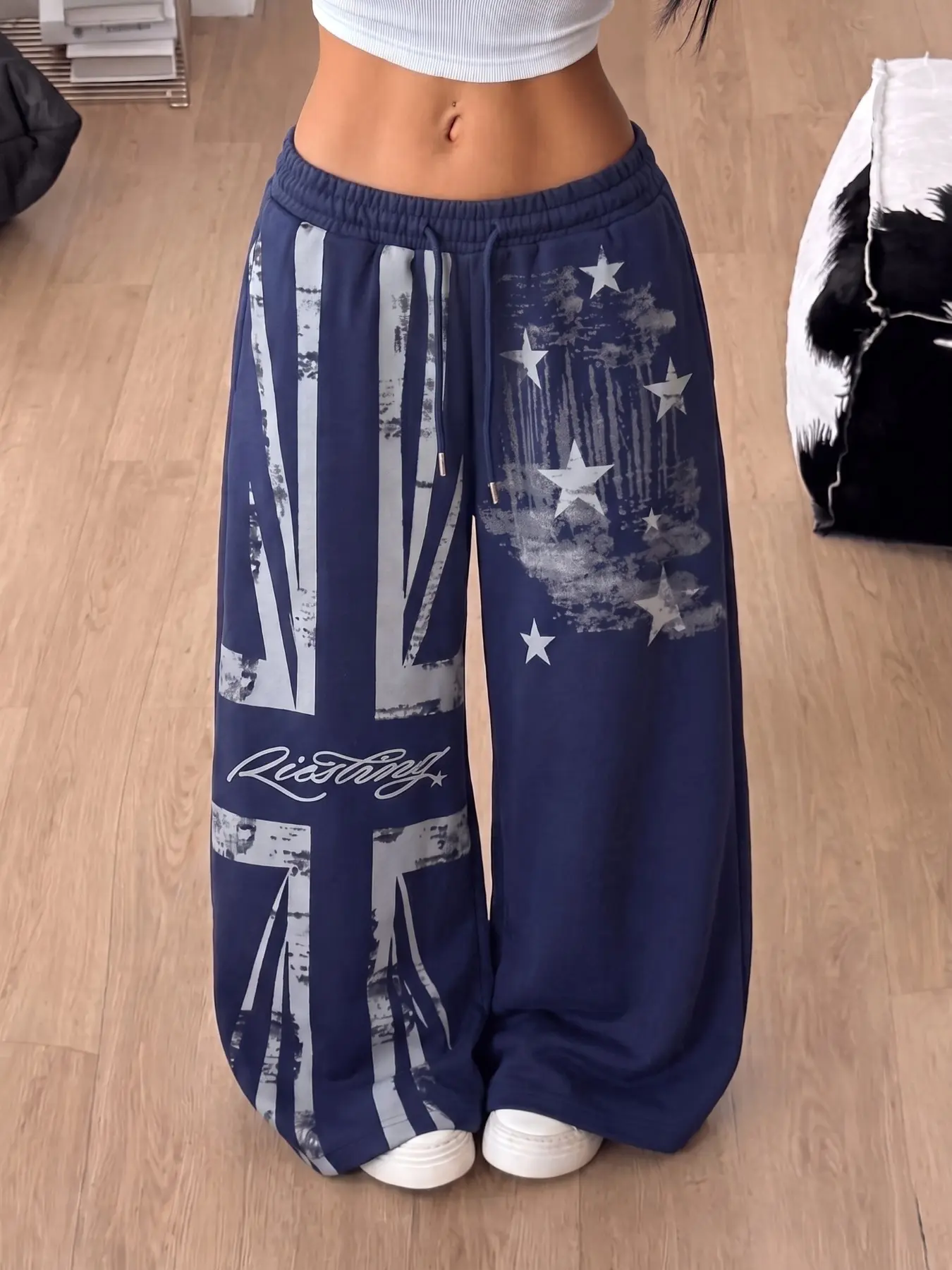 Women's Union Jack Star Print Wide Leg Sweatpants, Drawstring Waist, Vintage Loose Fit, Casual Streetwear, Winter Sports Pants, Graphic Track Pants, Knitted Sweatpants