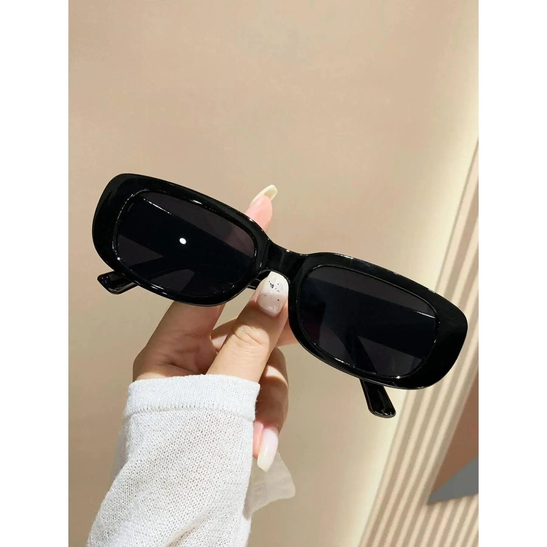 Plastic Square Frame Fashionable Sunglasses - Unisex Modern-Shape UV-Protected Shades, Stylish Outdoor Eyewear for Beach & Daily Use