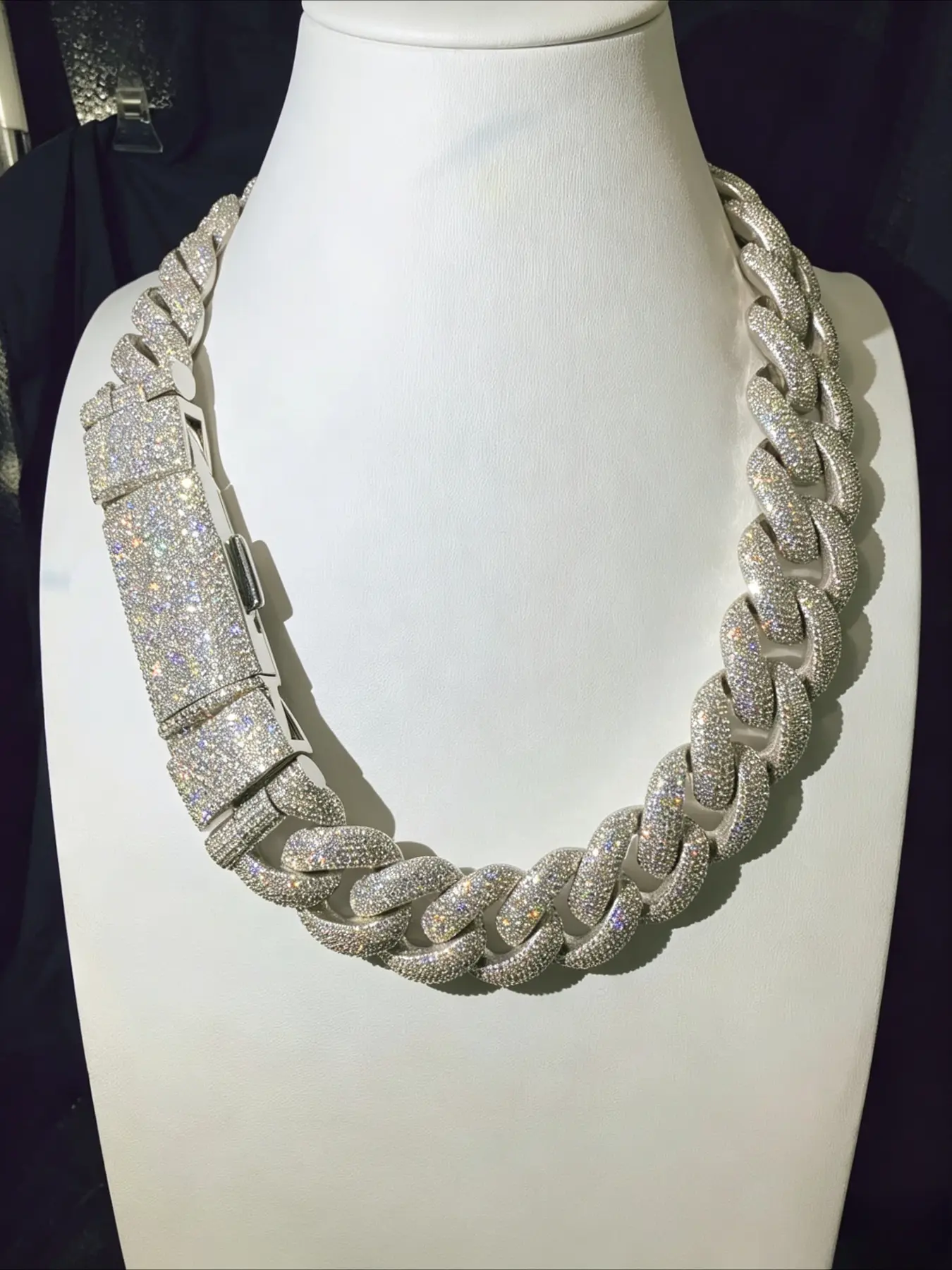 Luxury 22mm 6 Row Bubble Turning Button Head Fashion Boutique Jewelry D Color VVS Diamond Fashion Iced Bus Under Necklace Cuban Necklaces Miami Cuban Chain, Party Wear, Exquisite Gift Box Packaging, Thanksgiving Halloween Gifts