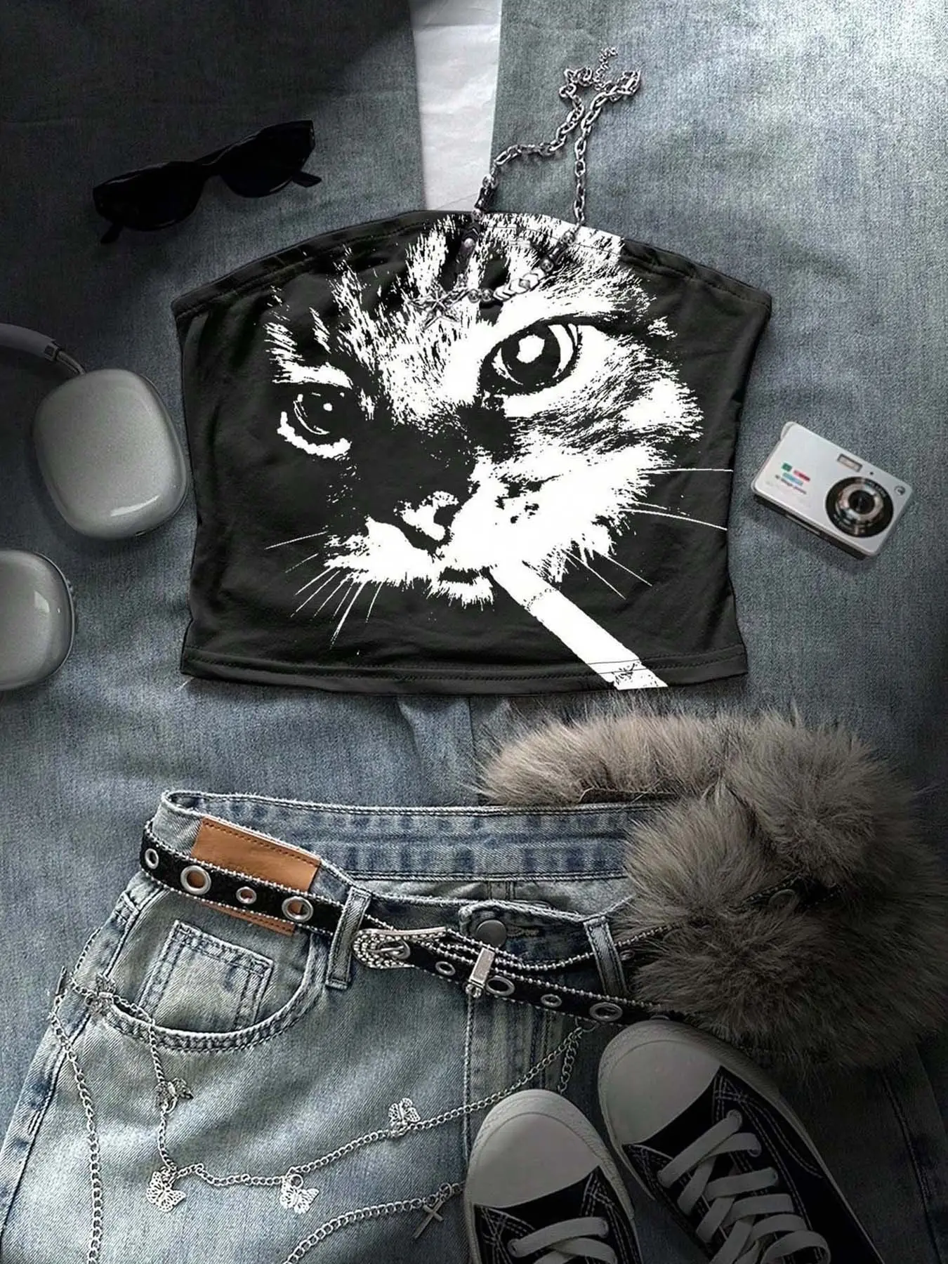 Women's punk cat print strapless tube top, Casual Fashion Sleeveless, soft and stretchy slim-fit Y2K gothic style, fashionable club and party top, edgy aesthetic basic tube top, perfect for summer casual daily wear.