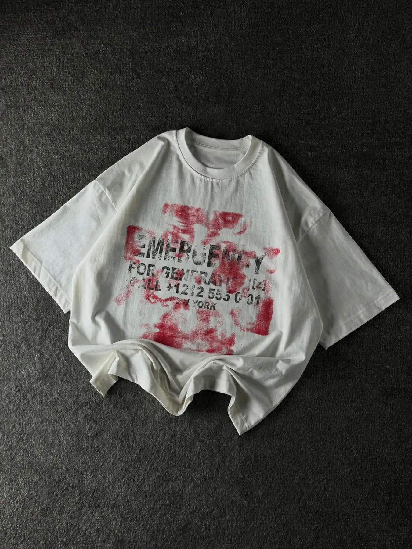 Men's White Graphic T-Shirt Y2K Goth Grunge Red Distressed Print Short Sleeve Oversized Summer Streetwear Tee