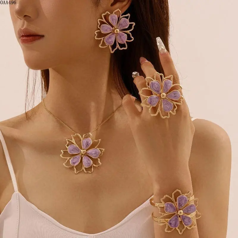Women's Gold-Plated Floral Jewelry Set 4-Piece Hypoallergenic with Green Crystal Flower Design for Daily Wear and Gifting
