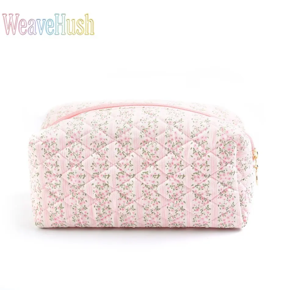 Small Floral Quilted Cosmetic Bag, Travel Daily‑Care Essentials, Soft Large‑Capacity Zipper Skincare Storage Pouch, Portable Lightweight Makeup Organizer for Travel and Daily‑Life Use