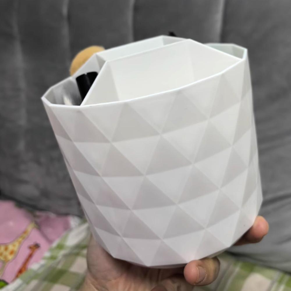 Letter Pattern Makeup Brush Holder,  1 Count 360 Degree Rotatable Makeup Brush Storage Box, Multi-functional Stationery Storage Box for Office, School, Home, Organiser