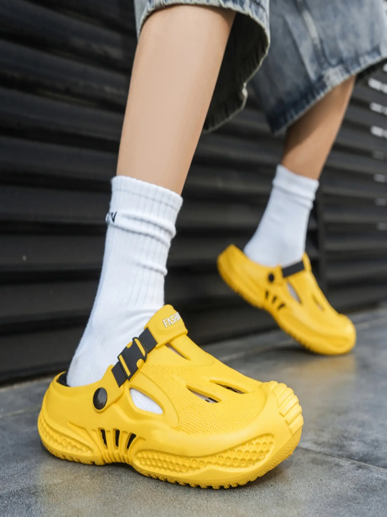 Men Fashion Platform Hollow Out EVA Clogs Footwear Adjustable Rotatable Heel Strap Non Slip Quick Dry Outdoor Beach Water Slippers