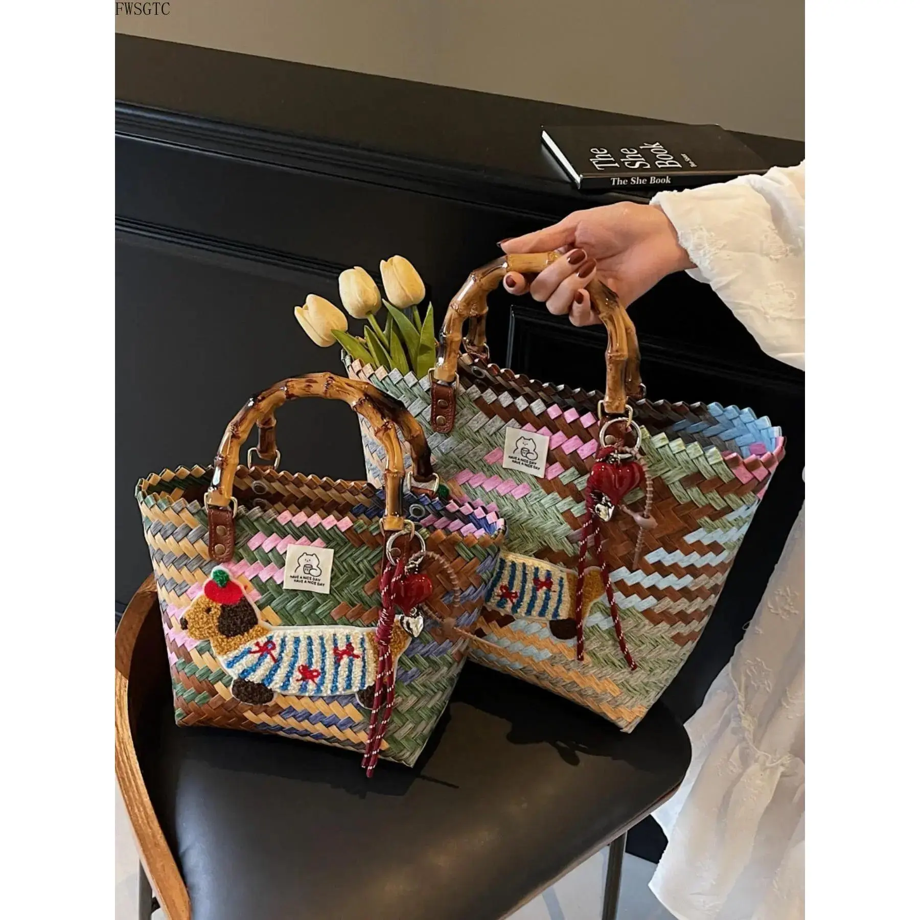 2026 New Arrival Women Woven Straw Bucket Handbag with Cute Heart Charm, High-Quality Versatile Purse, Trendy Daily Commute & Shopping Bag for Girls