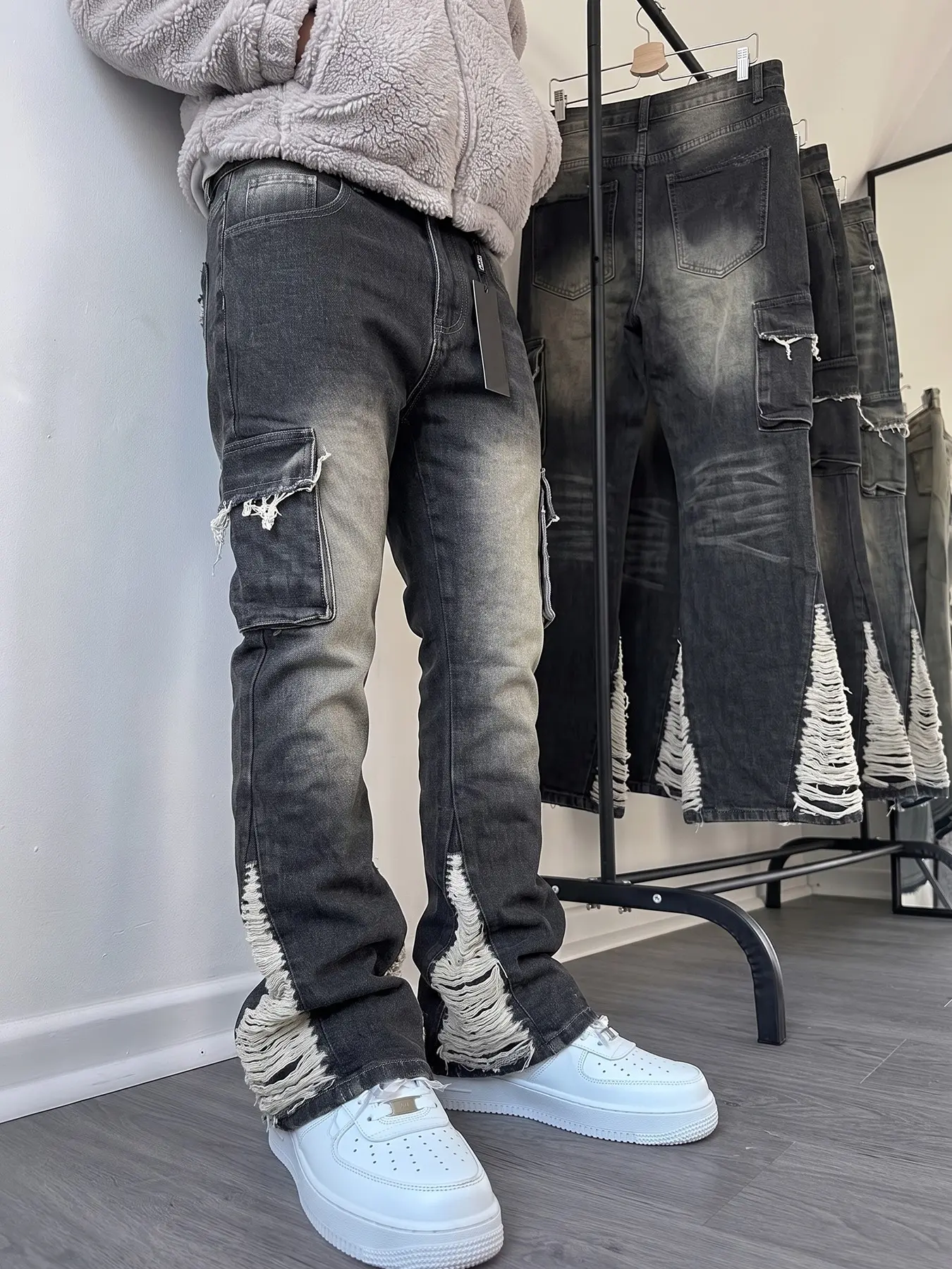 Men's Gradient Washed Ripped Pleated Workwear Bell Bottom Jeans, Y2K Vintage Multi-Pocket Boot Cut Streetwear Fashion Denim