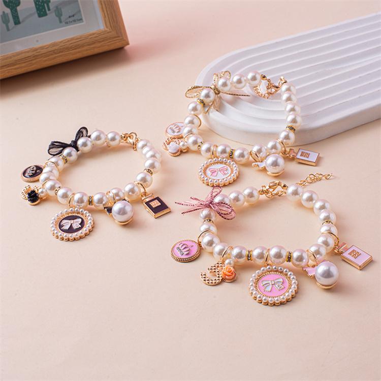 Luxury Pearl Pet Collar Necklace for Dogs & Cats – Adjustable Designer Pet Jewelry, Aesthetic Cat & Dog Accessories for TikTok – Handmade Faux Pearls, Lightweight Secure Fit – Wedding, Birthday, Holiday Gift, Photo Prop Luxury Pearl Pet Collar Necklace for Dogs & Cats – Adjustable Designer Pet Jewelry, Aesthetic Cat & Dog Accessories for TikTok – Handmade Faux Pearls, Lightweight Secure Fit – Wedding, Birthday, Holiday Gift, Photo Prop