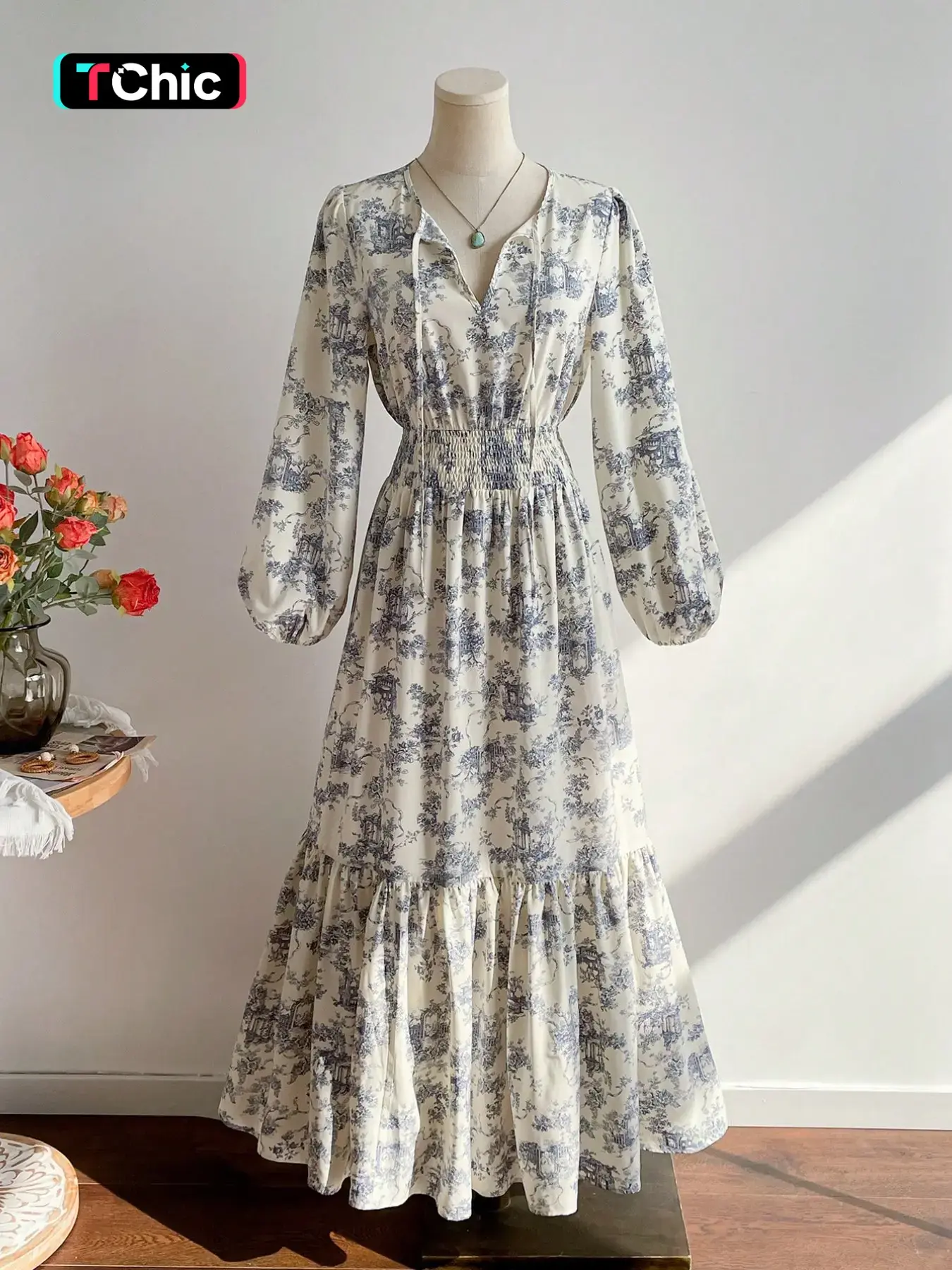 Vintage Blue Print V-Neck Long Sleeve Dress, Elegant Country Style Tea Party Dress, Perfect for Music Festivals, Party Wear, Elegant Party Apparel