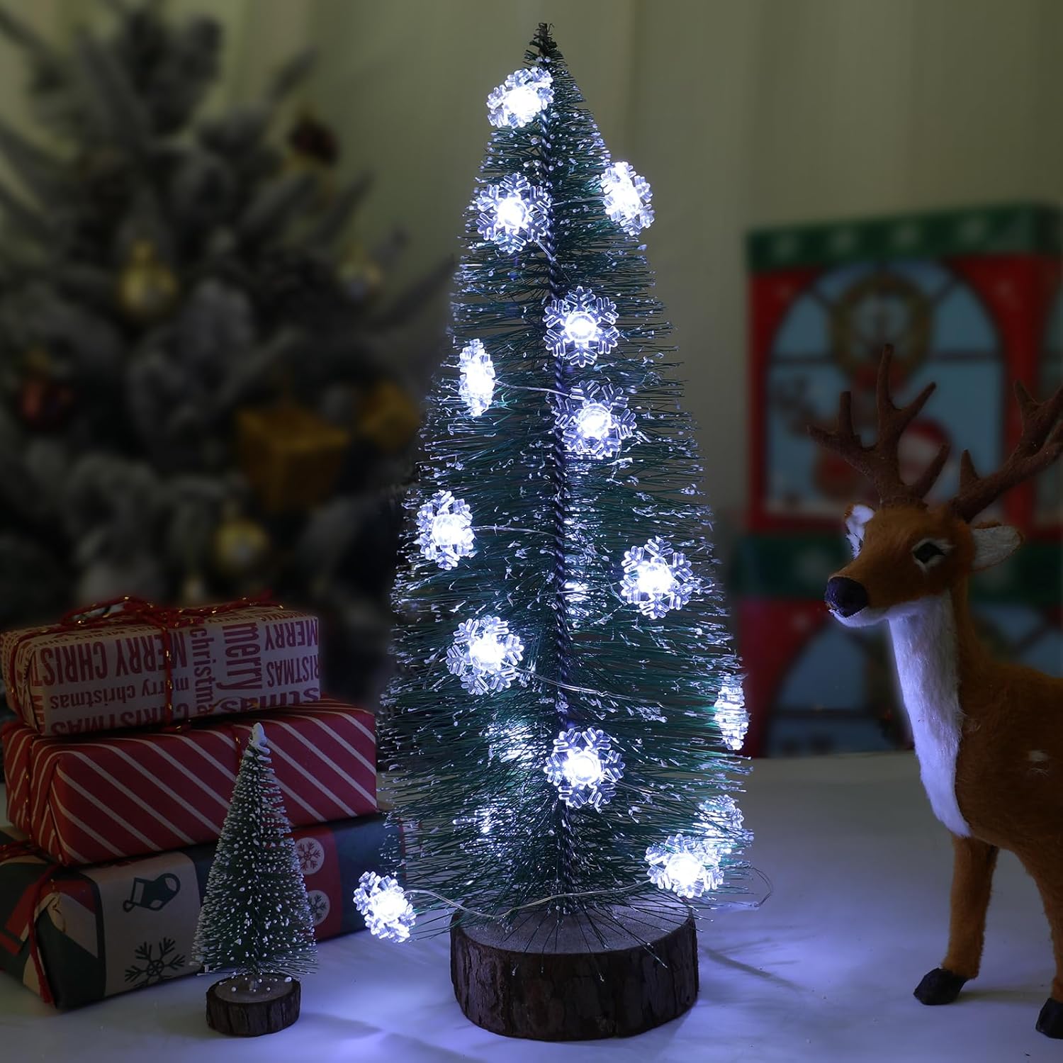 2 Pack  Operated Snowflake Christmas Lights Decorations,7FT  Wire 20 LED Snowflake String Lights for Indoor Holiday Wedding Party Christmas Tree Garland Decor(Cold White)