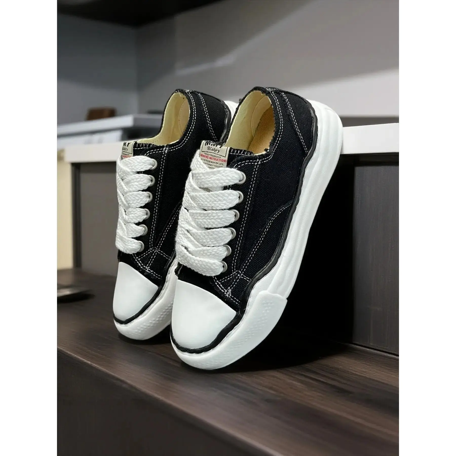 Unisex Low Top Casual Athletic Patchwork Canvas Rubber Trainer Shoes, Walking Shoes, High Version Bone Board Sneakers, Couple Sport Leisure Footwear, Sports Shoes, All Seasons