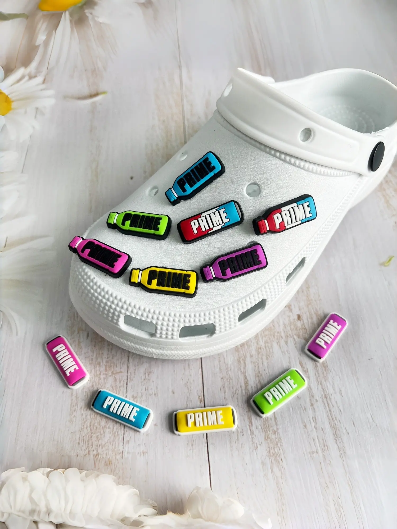 10pcs Cartoon Shoe Accessories, PVC Soft Gel Material, Durable and Aesthetic, DIY Detachable, Perfect Gift for Holidays