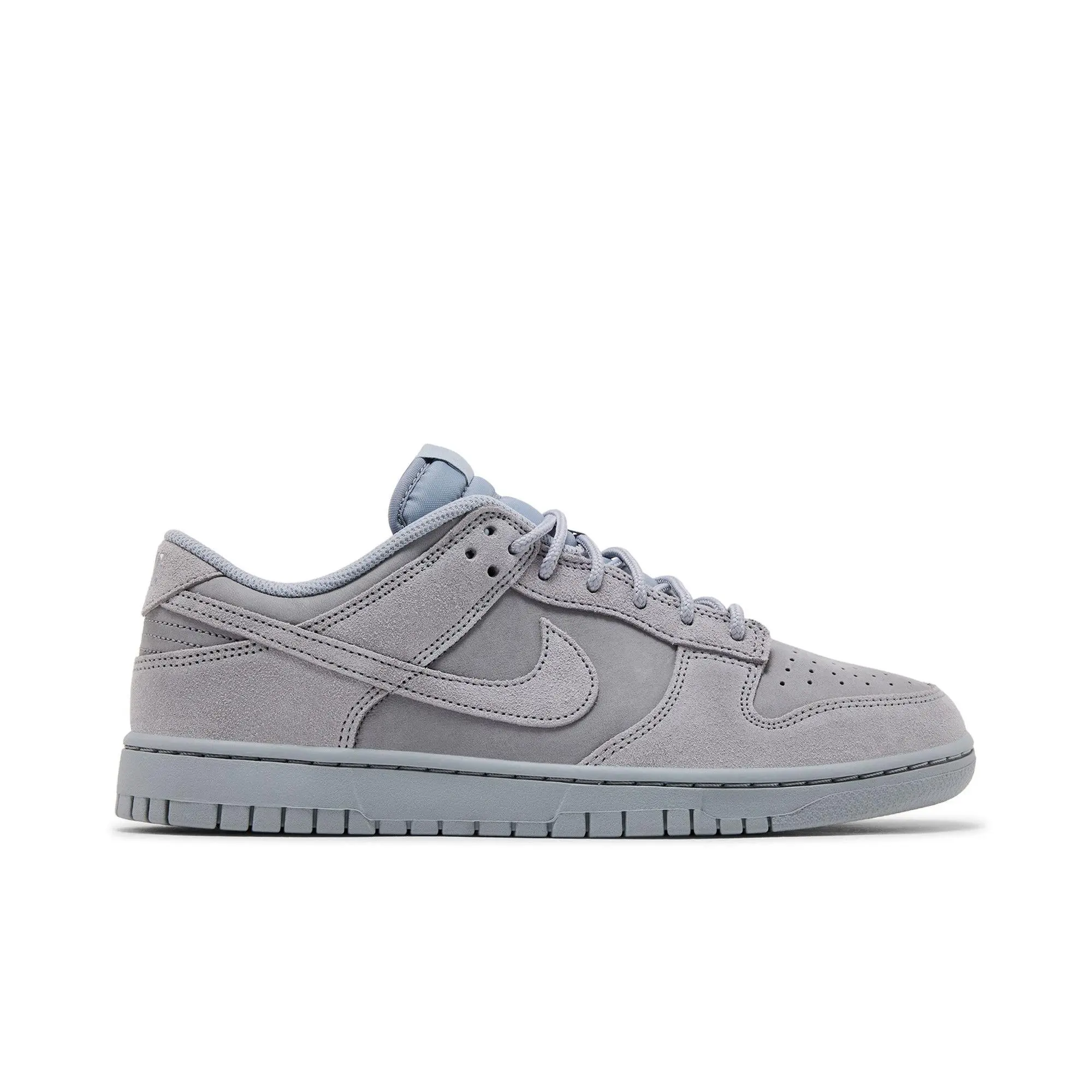 Nike Dunk Low SE 'Wolf Grey' (Unisex) Wolf Grey/Wolf Grey sneakers IB6651 002