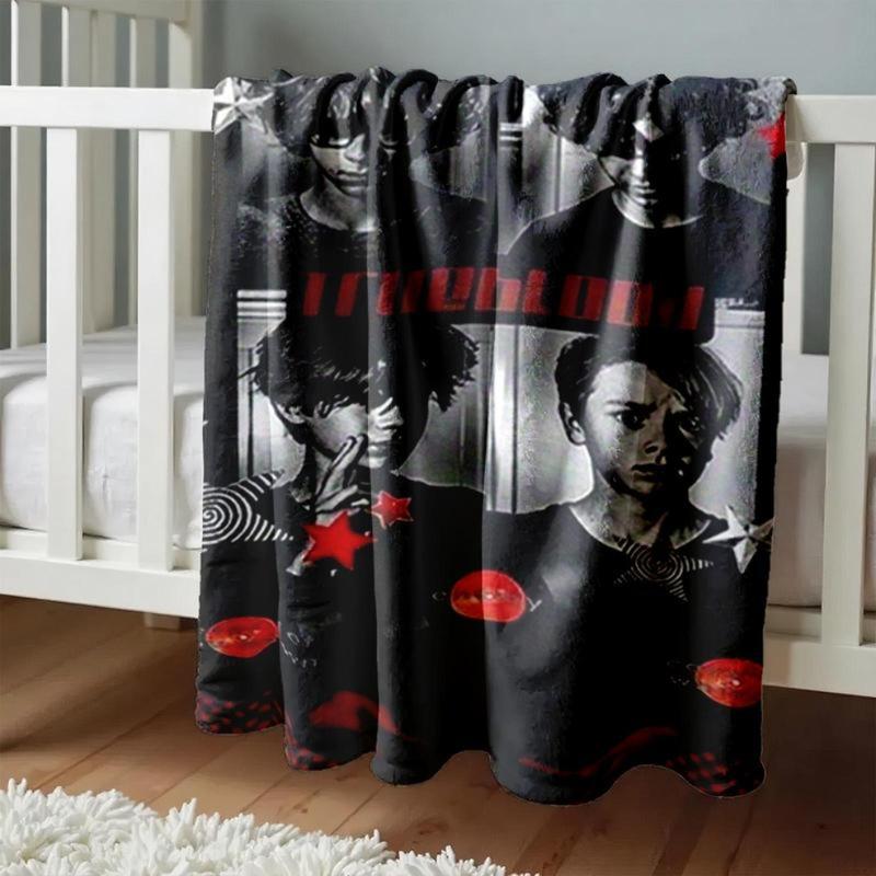 1 piece Trueblood Band Black, White, and Red Style Photo Collection themed flannel blanket - Modern-style flannel blanket, suitable for sofas and beds, all-season use, super soft and comfortable, digital printing, 100% polyester material, machine birthday
