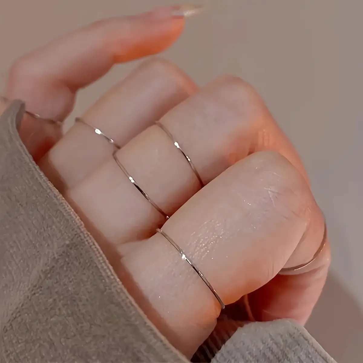 Women's 5Pcs Dainty Thin Plain Stack Titanium Steel Rings - Hypoallergenic Polished Round Bands, Multi-Size Minimalist Daily Wear Female Midi Rings, Fashion Jewelry Gift, Female Rings