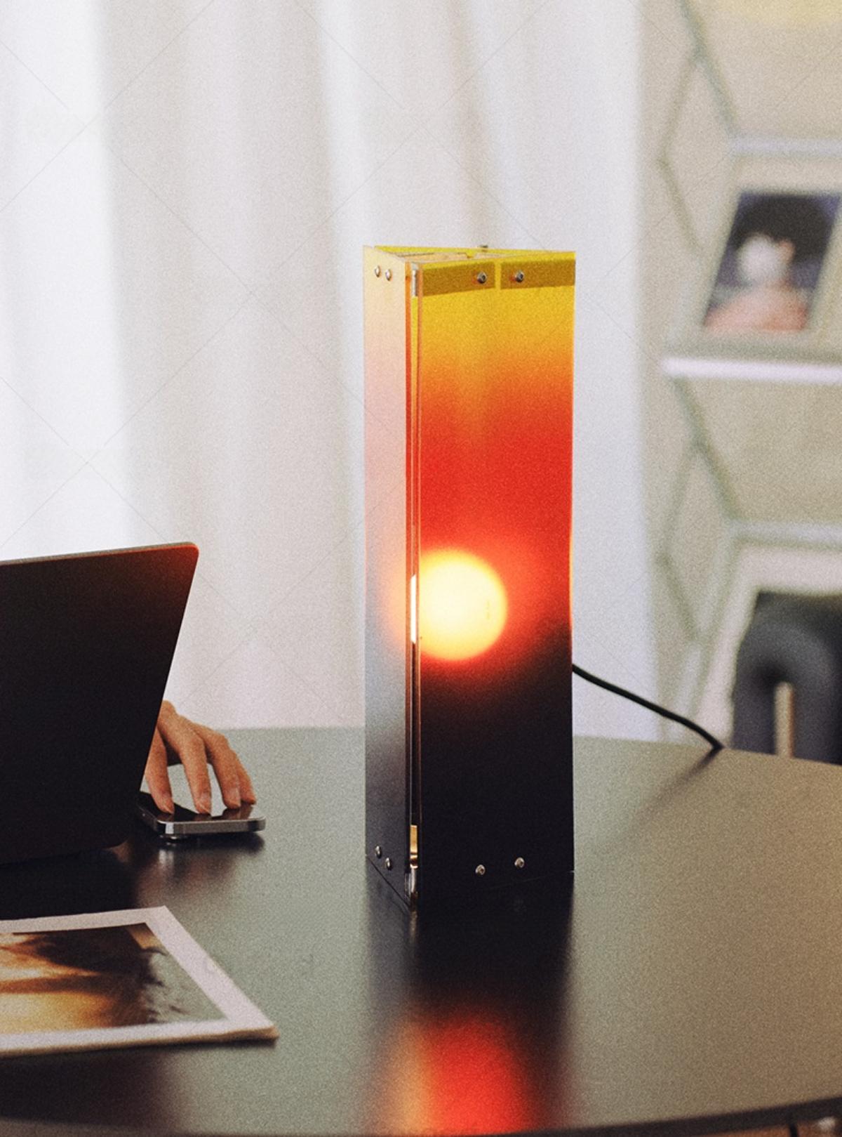 Creative Height Adjustable Sunset Gradient Lamp| Warm Light Atmosphere Desk Lamp| Unique Birthday Holiday Gift| For Men Women Home Decor Lovers