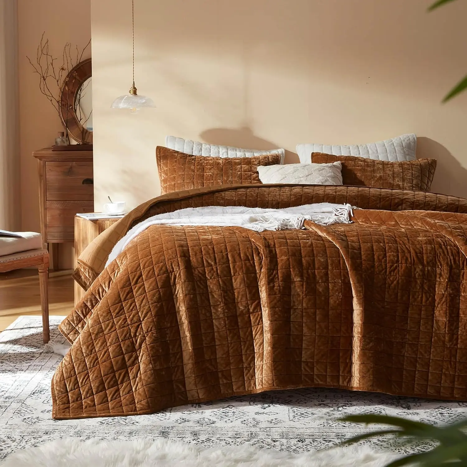 Velvet California King-118''x106'', Lightweight Caramel Velvet Comforter Set with 2 Pillow Shams, Soft Oversized Bedspread Coverlet Quilted Bedding Set for All Season