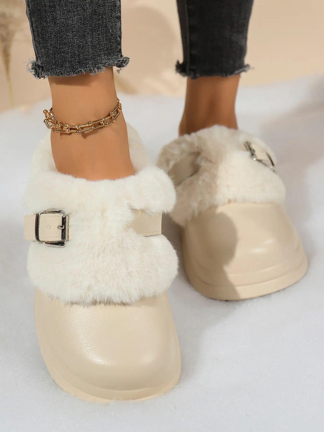 Thick Plush Lining Shoes, Full Ankle Coverage, Long-Lasting Warmth, Soft and Skin-Friendly, Ideal for Fall and Winter