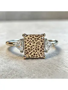 Vintage Light Luxury Glitter Leopard Print Square Fashion Ring, Wild Trendy High-End Unique Jewelry For Daily Commute Styling Matching, Ideal Personalized Keepsake Gift For Fashion Lovers, Trendy Best Friends And Cool Girls On Halloween And Girlfriends' B