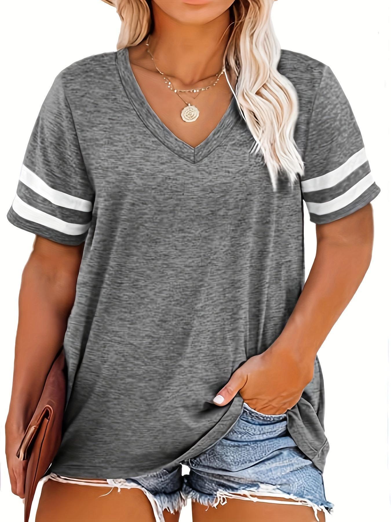 Plus Size Contrast Striped Print V Neck Knit Tee, Casual Short Sleeve Fitted T-shirt for Summer, Women's Plus Clothing for Daily Wear, Cute Tops, Womenswear